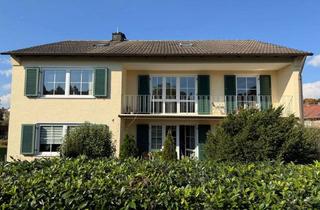 Haus kaufen in 86633 Neuburg, Exklusives Zweifamilienhaus beim Englischen Garten mit vielen Modernisierungen, Balkon & Garage