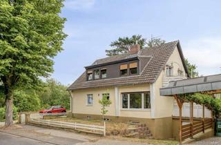 Einfamilienhaus kaufen in 53125 Röttgen, Einfamilienhaus mit Terrasse, Balkon, Garten, Garage, Stellplatz und großer Naturfläche
