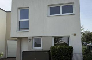 Haus mieten in Schönbergweg 21, 72124 Pliezhausen, Modernes Reihenendhaus mit Garten, Garage und zwei Stellplätzen