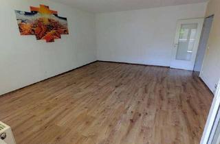 Wohnung kaufen in Bergwaldstraße 14, 72229 Rohrdorf, 3-Zimmer-Wohnung mit Balkon und Garage in Rohrdorf