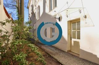Wohnung kaufen in Douglasstraße 30 fu, 14193 Grunewald, IDEAL FÜR STUDENTEN ODER PENDLER - NÄHE S-BAHN GRUNEWALD - GROSSER GEMEINSCHAFTSGARTEN