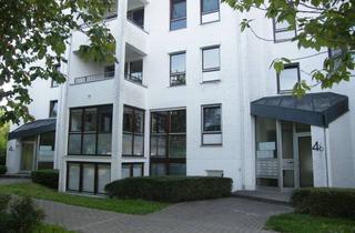 Wohnung kaufen in Egerstraße 4b, 86356 Neusäß, Appartement mit Loggia, großer Wohnraum, separate Küche, 1.OG, Lift, TG, Kellerabteil, unvermietet