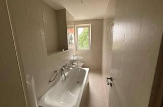 Wohnung mieten in Str. D. Odf, 06237 Leuna, Frisch renoviert: Helle 3-Zimmer-Wohnung mit Balkon und Badewanne| 59 m²