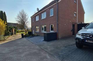 Haus mieten in Uhlandstraße 56, 45657 Recklinghausen, Teilmöbliertes 4-Zimmer-Haus mit Einbauküche in Recklinghausen(Westviertel) Besichtigung:01712140385