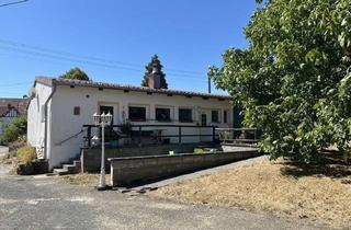Einfamilienhaus kaufen in 54579 Üxheim, Einfamilienhaus mit flexiblen Perspektiven in naturnaher Umgebung in Üxheim-Leudersdorf