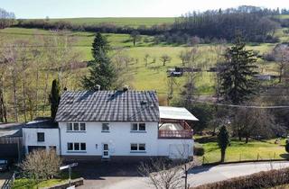 Einfamilienhaus kaufen in 54636 Dahlem, Naturidylle in Dahlem: Einfamilienhaus mit großem Grundstück