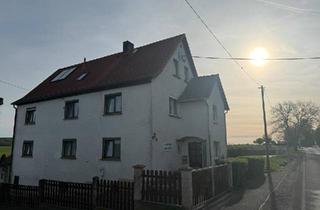 Haus kaufen in 98663 Heldburg, Heldburg - Wohntraum mit Weitblick | 154 m² Wohnhaus auf 1.372 m²