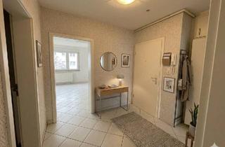 Wohnung kaufen in 61440 Oberursel, Oberursel (Taunus) - Helle 2,5 Zimmer Wohnung mit Balkon