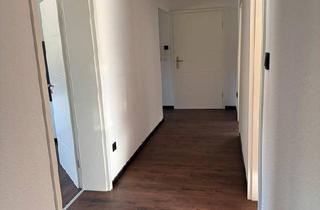 Wohnung kaufen in 66953 Pirmasens, Pirmasens - 3 Zimmer Küche Bad Neu kernsaniert ohne Markler + Keller, Garage