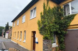 Mehrfamilienhaus kaufen in 29525 Uelzen, Uelzen - Mehrfamilienhaus zentrumsnah von Privat, 3 Wohnungen