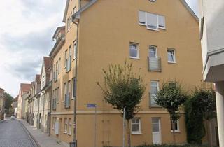 Wohnung kaufen in 99867 Gotha, Gotha - Zentrale 2-Zimmer-Wohnung mit Balkon und Tiefgaragenstellplatz