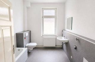 Wohnung mieten in Genossenschaftsstraße 103, 26389 Wilhelmshaven, Gepflegtes Altbau-Refugium: 2-Zimmer-Wohnung mit optimaler Anbindung an City, Marine & Kliniken