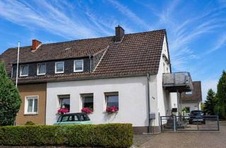 Wohnung kaufen in 41564 Kaarst, + Kaarst + 2,5-Zimmer-Wohnung in 2-Familien-Haus + ca. 73 m² Wohnfläche + Balkon + Stellplatz +