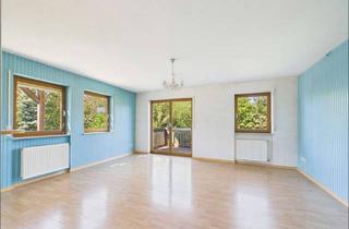 Wohnung kaufen in 63857 Waldaschaff, Sanierungsbedürftige 4-Zimmer-Eigentumswohnung mit Balkon und Blick ins Grüne