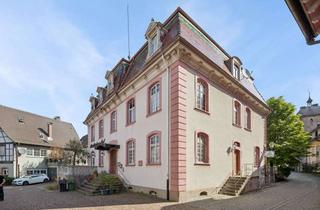 Wohnung kaufen in 77736 Zell, 4-Zimmer-Wohnung Potenzial – Denkmalgeschütztes Wohnen in zentraler Lage von Zell am Harmersbach