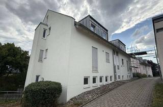 Wohnung kaufen in 74538 Rosengarten, ATTRAKTIVE 4-ZIMMER-EIGENTUMSWOHNUNG MIT BALKON IN ROSENGARTEN-WESTHEIM