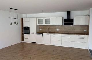 Wohnung mieten in Pfarrer-Siegfried-Kroiss-Strasse 36, 94113 Tiefenbach, Moderne 2-Zimmer-Wohnung mit Balkon in Tiefenbach nahe Passau
