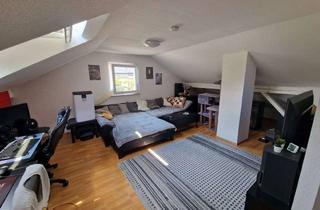 Wohnung mieten in 75339 Höfen, kürzlich sanierte 2-Zimmer-Wohnung in gepflegtem Wohnhaus