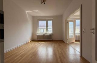 Wohnung mieten in Neue Straße 47, 27576 Lehe, Umfassend sanierte 3-Zimmer-Wohnung mit Einbauküche, Balkon & hochwertigem Bad