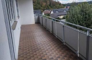 Wohnung mieten in 88447 Warthausen, WARTHAUSEN! Großzügige & schöne 4,5 Zi- Wohnung mit Balkon und Garage in ruhiger Lage zu vermieten!