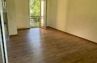 Wohnung mieten in Ginsterweg 14, 36251 Bad Hersfeld, Wohnen im Grünen - Erdgeschosswohnung mit Terrasse am Johannesberg zu vermieten