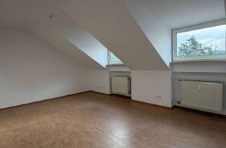 Wohnung mieten in Gebbertstr. 144, 91058 Erlangen, Mit Einbauküche! 1 Zimmer-Dachgeschoss-Wohnung in Stadtnähe