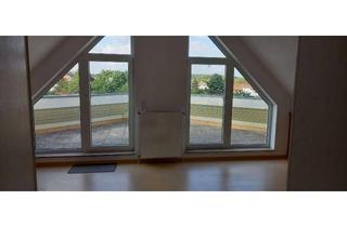 Wohnung mieten in Berliner Straße 106, 66424 Homburg, 2-Zimmer-Dachgeschoss-NICHTRAUCHER-Wohnung mit Balkon, EBK und Tiefgarage in Homburg