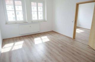 Wohnung mieten in Lutherstr. 40, 09126 Chemnitz, Frei ab 1.12.26 ! 3.OG - WG-geeignet - Schlafen zum Innenhof