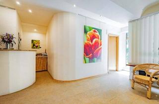 Gewerbeimmobilie kaufen in 79312 Emmendingen, Arbeiten in angenehmer Atmosphäre – vielseitige Büro-/Praxisfläche mit Terrasse und Gartenbereich