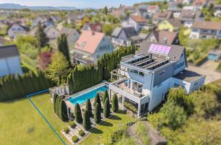 Haus kaufen in 73098 Rechberghausen, Exklusives Anwesen mit moderner Architektur und Pool