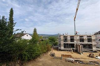 Doppelhaushälfte kaufen in 65779 Kelkheim, Neubau Doppelhaushälfte in Hanglage, direkt am Wald, mit Taunusblick
