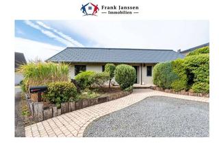 Haus kaufen in 54533 Bettenfeld, Freistehender Bungalow in Bettenfeld I PREFA Aluminium-Dach (2024) I 3 Schlafzimmer I Kaminofen