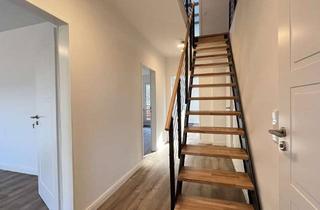 Anlageobjekt in 49090 Eversburg, Modernisiertes 3-Familienhaus mit großem Garten, Balkonen nahe Rubbenbruchsee