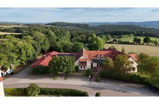 Immobilie kaufen in 92431 Neunburg, Anmutiges Anwesen mit 2 Wohneinheiten, Gastronomie und Ladengeschäft in Neunburg vorm Wald
