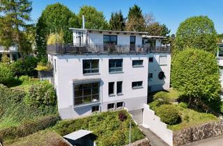 Wohnung kaufen in Keplerstraße, 65193 Wiesbaden, Nordost-Keplerstraße: Eine 4-Zimmerwohnung mit ca. 300 qm eigenem Garten!