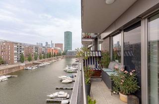 Wohnung kaufen in Karpfenweg 14-16, 60327 Gutleutviertel, Kapitalanlage am Westhafen | Vermietetes Studio mit direktem Wasserblick