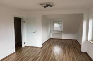 Wohnung mieten in 51469 Bergisch Gladbach, Bergisch Gladbach-Paffrath:3-Zimmer-Dachgeschosswohnung mit Gartennutzung und Garage