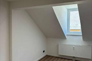 Wohnung mieten in 95028 Innenstadt, 2,5 Zimmer Dachgeschoss Wohnung mit Modernem Bad und neuer Einbauküche