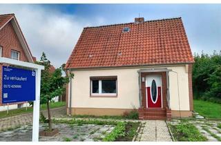 Einfamilienhaus kaufen in 23758 Oldenburg, Einfamilienhaus mit Potenzial in toller Lage