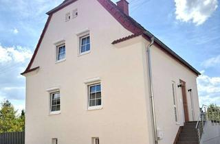Einfamilienhaus kaufen in 66882 Hütschenhausen, Kernsaniertes Einfamilienhaus mit großem Garten & Anbaugrundstück