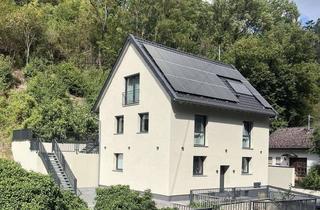 Haus kaufen in Soonwaldstr. 42, 55595 Winterburg, Provisionsfrei, kernsaniertes Zweifamilienhaus