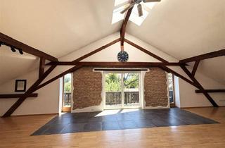 Loft kaufen in 83139 Söchtenau, Gehobene DG-Whg. mit viel Platz und einem herrlichen Fernblick - Nähe Simssee