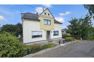Einfamilienhaus kaufen in 57610 Altenkirchen, Altenkirchen (Westerwald) - Einfamilienhaus in Gieleroth, 3 Garagen, Garten und Baugrundstück