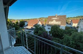 Wohnung kaufen in 63667 Nidda, Nidda - Gemütliche 2-Zimmer-Dachgeschosswohnung mit Loggia & Stellplatz