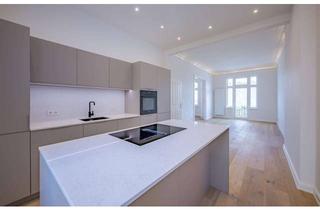 Wohnung kaufen in Lehmweg, 20251 Hoheluft-Ost, Leben am Isebekkanal - Erstbezug, 2 Balkone, offene Küche und viel Licht.