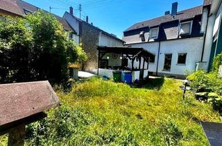 Wohnung kaufen in 68239 Seckenheim, Sanierte 2 ZKB-Altbau-ETW mit sep. DG-Studio im 2 FH in Ma.-Seckenheim.