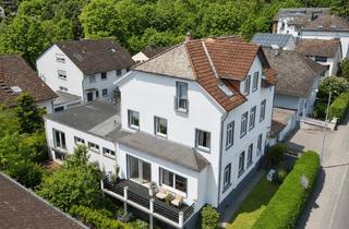 Wohnung kaufen in 65719 Hofheim am Taunus, Großzügige und moderne Hochparterre-Wohnung +58 m² Hobbykeller, Doppelgarage und großem Garten