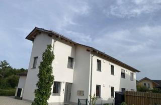 Wohnung mieten in Donauweg, 93102 Pfatter, Großzügige 3,5 Zimmer Wohnung im 1. Stock mit Gartenabteil am Ortsrand