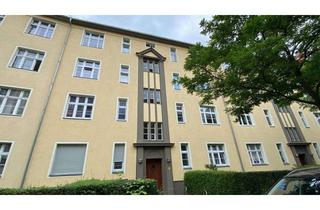 Wohnung mieten in Karl-Stieler-Straße 2b, 12167 Steglitz, 1 Zimmer WG - Studentin, wohnen auf Zeit oder Pendler gesucht