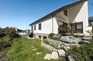 Haus kaufen in 73547 Lorch, Ihr neues Zuhause in Lorch: Attraktives 2-Fam.-Haus mit „Einliegerbereich“ und 2 Garagen